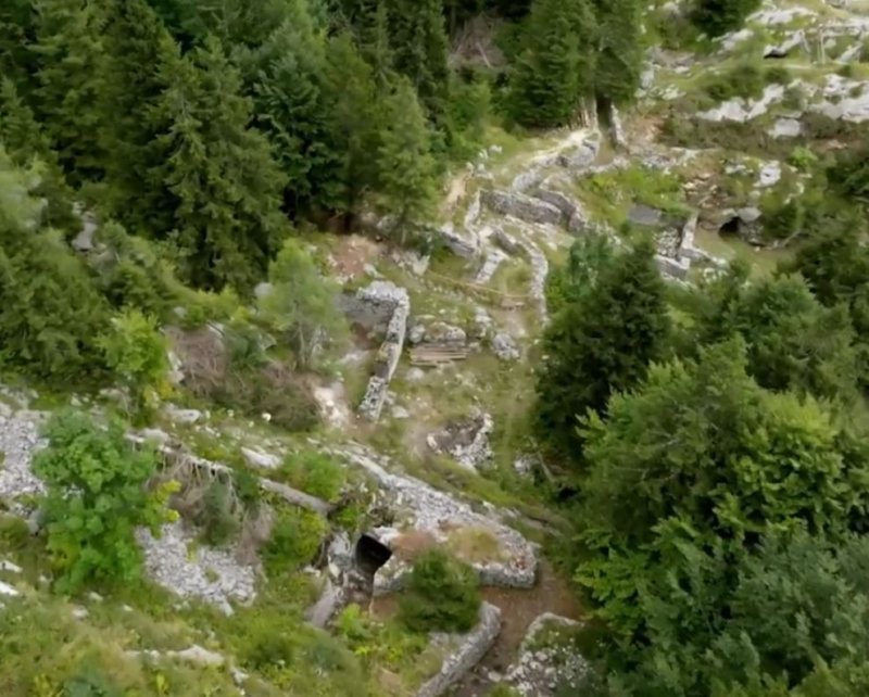 _documentarioalpicarniche.jpg